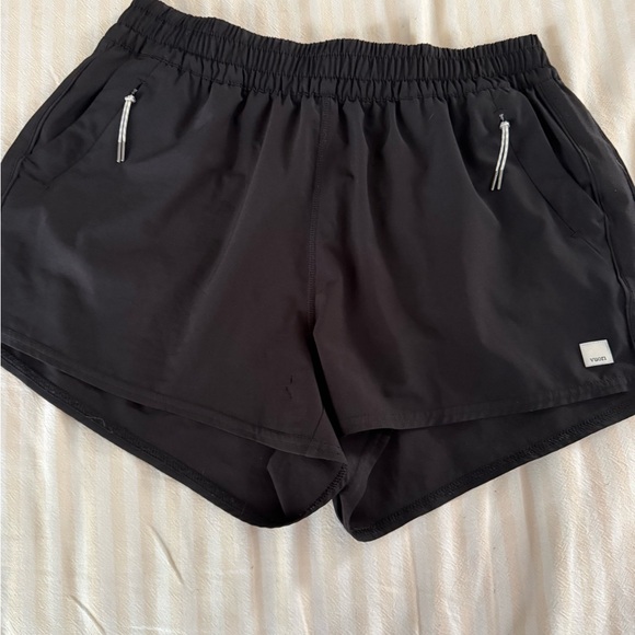 Vuori Pants - Vuori Women's Black Athletic Shorts